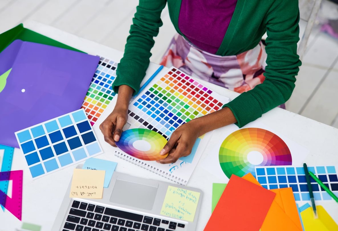 color contrast logo design