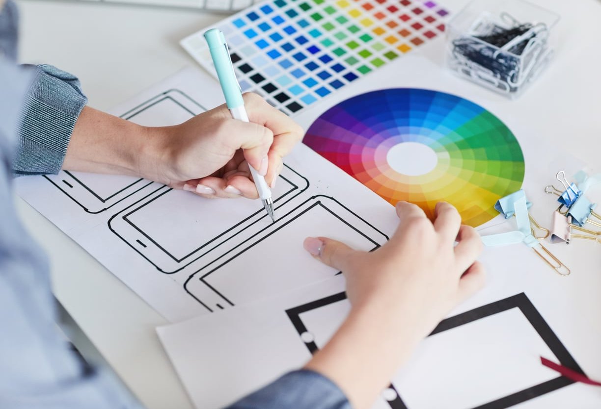 geometric font logo design